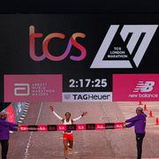 yalemzerf yehualaw eth crosses the finish line at the mall to win the elite womens race during the tcs london marathon on sunday 2nd october 2022

photo felix diemer for london marathon events

for further information medialondonmarathoneventscouk