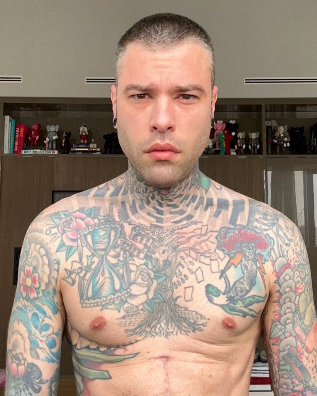 Fedez Si Taglia I Capelli E Annuncia Il Nuovo Progetto Benefico