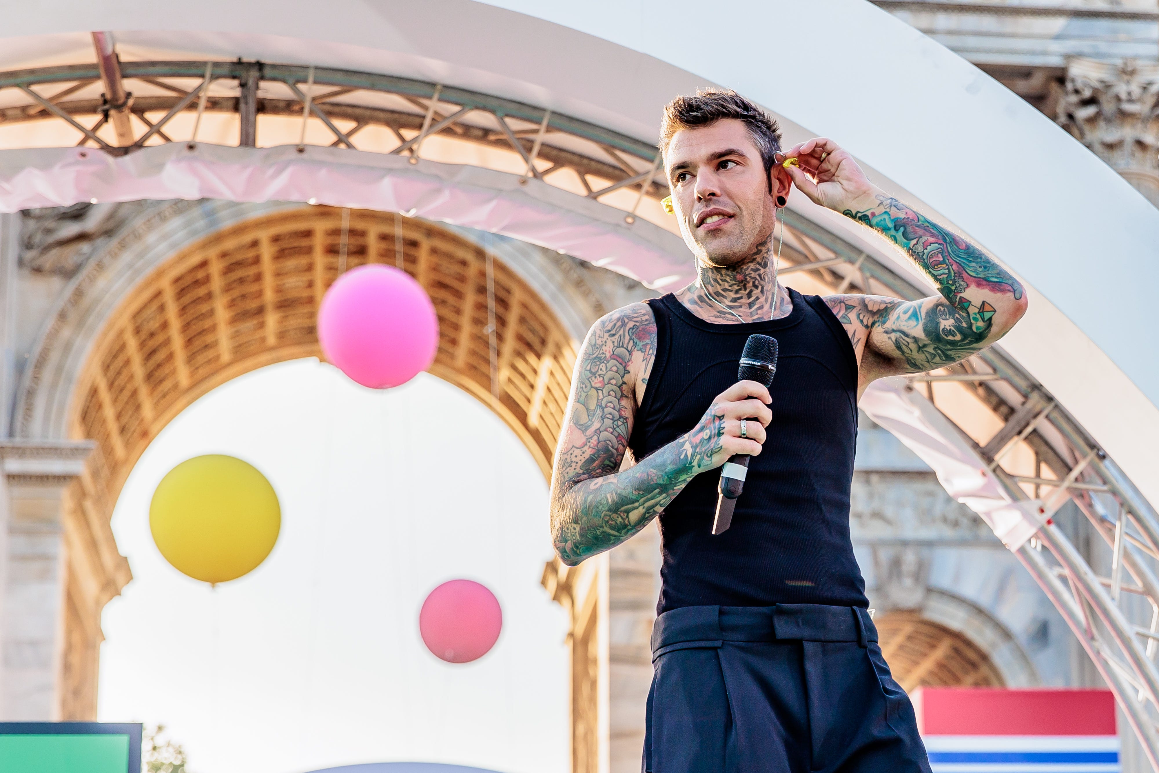 Fedez: la bio in un minuto