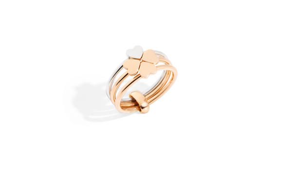 Ring, Jewellery, Fashion accessory, Finger, Metal, Gold, Body jewelry, Silver, Engagement ring, Beige, 