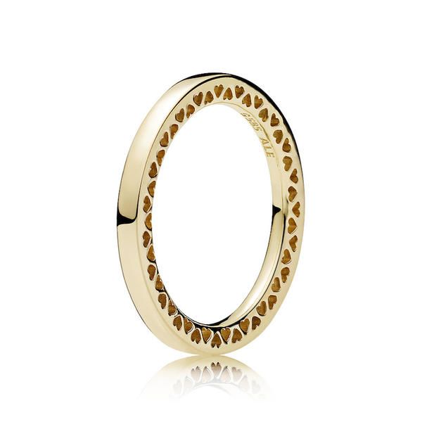 Jewellery, Ring, Fashion accessory, Engagement ring, Wedding ring, Circle, Metal, Wedding ceremony supply, Gemstone, Gold, 