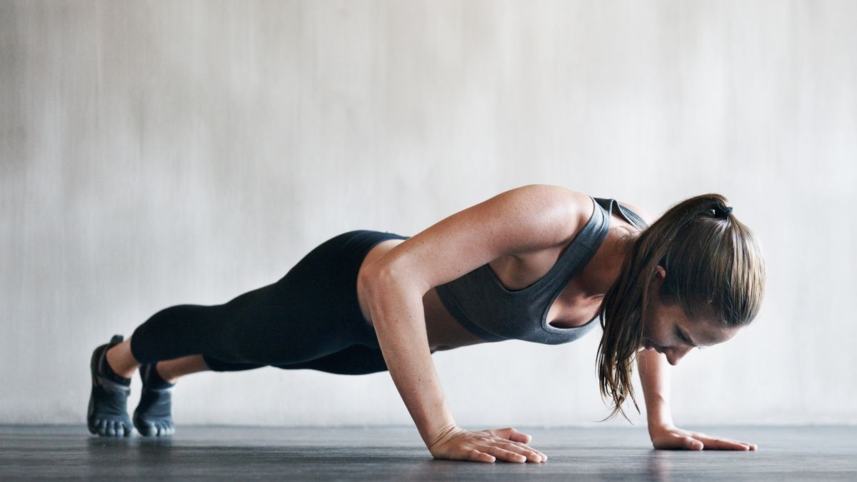 14 Best Exercises for Upper Back: Chosen By An Expert