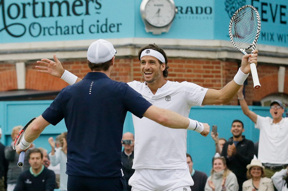 Feliciano López celebra su triunfo en el torneo de Queen's