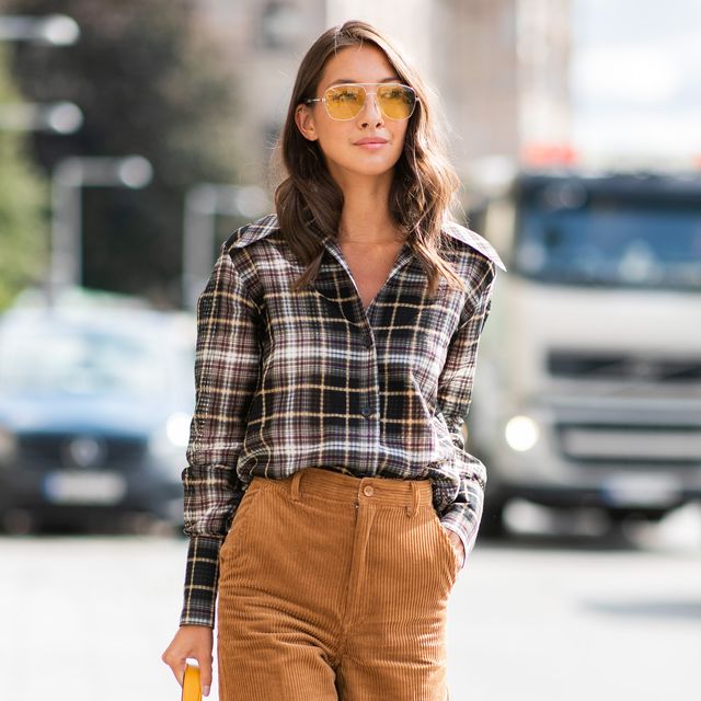 Brown Check Tapered Pants Outfits For Women (4 ideas & outfits)