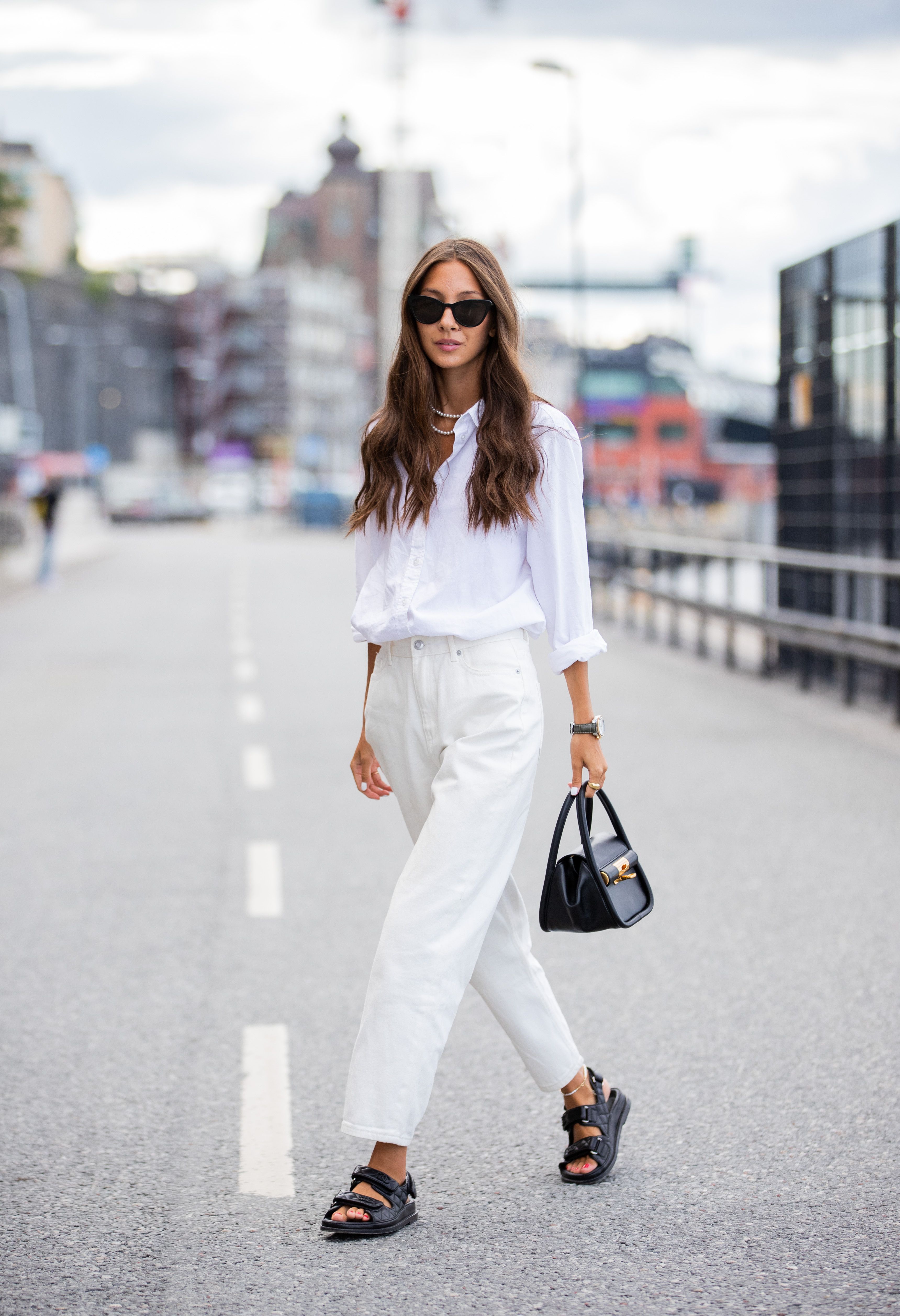 10 Ways To Wear A White Shirt - The Glossychic  Office outfits, Casual work  outfits, Spring outfits