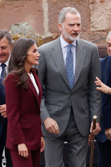 felipe vi y letizia durante su visita a branosera