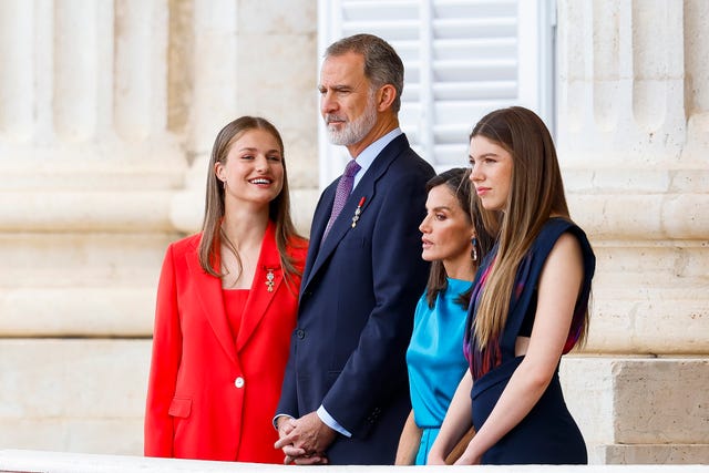 Felipe, Letizia, Leonor y Sofía, su impactante cambio físico en estos 10  años de reinado