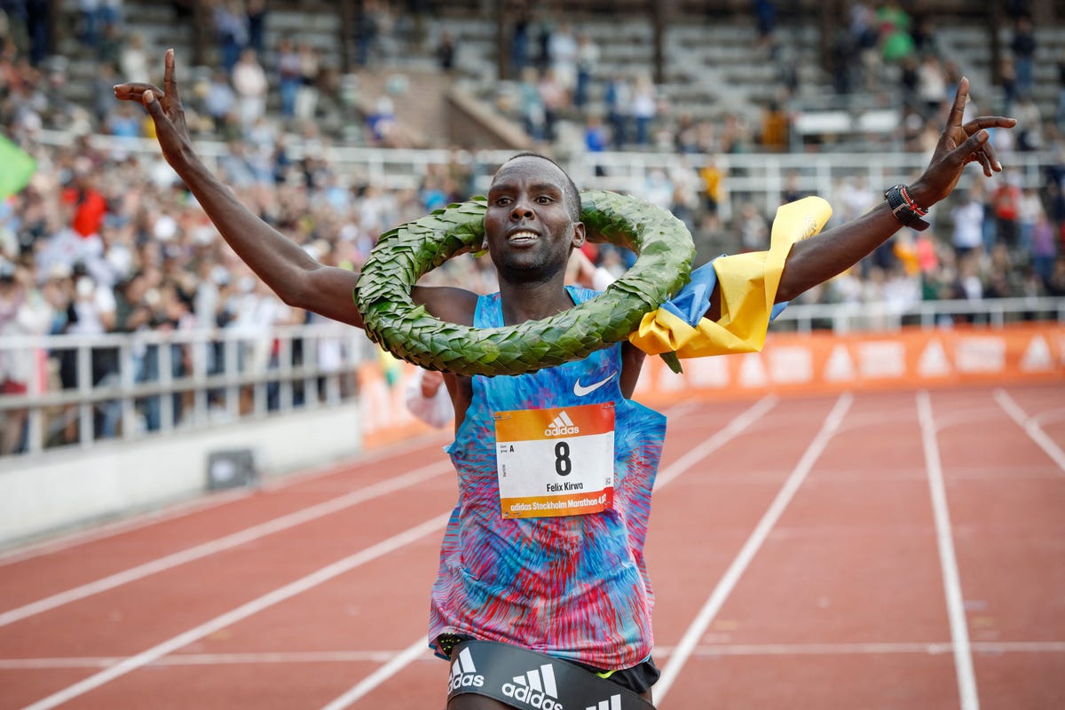 Stockholm Marathon: Felix Kirwa wins despite being sent wrong way