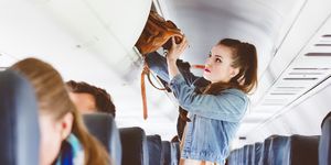 vakantie-vliegtuig-tips-voor-vliegen-middelste-stoel-reizen