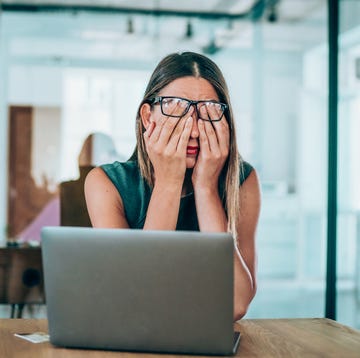 疲れ　とれない　だるさ　重い　眠気　原因　対策