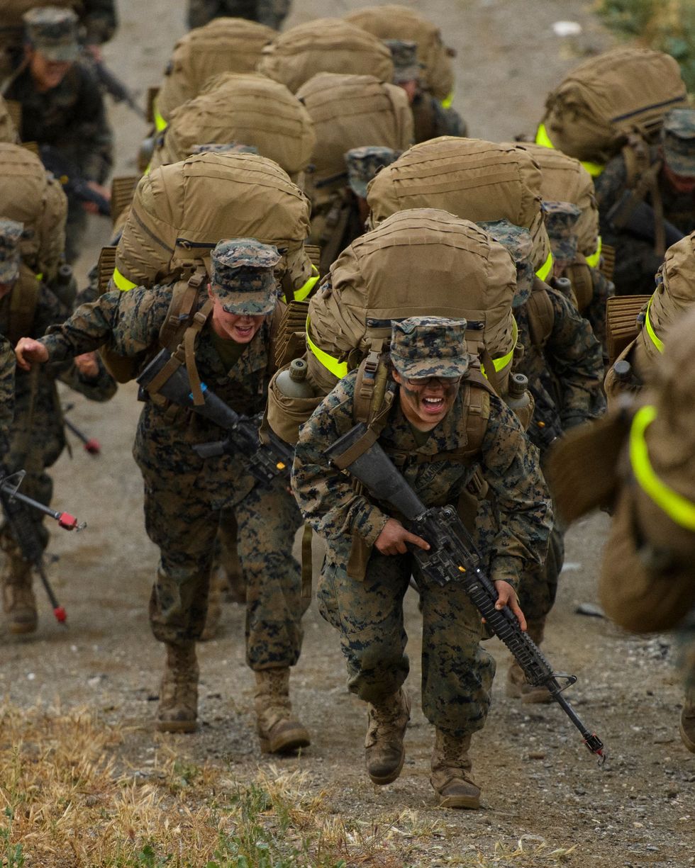 us marines recruit gender