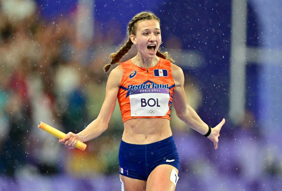 femke bol komt als eerste over de finish