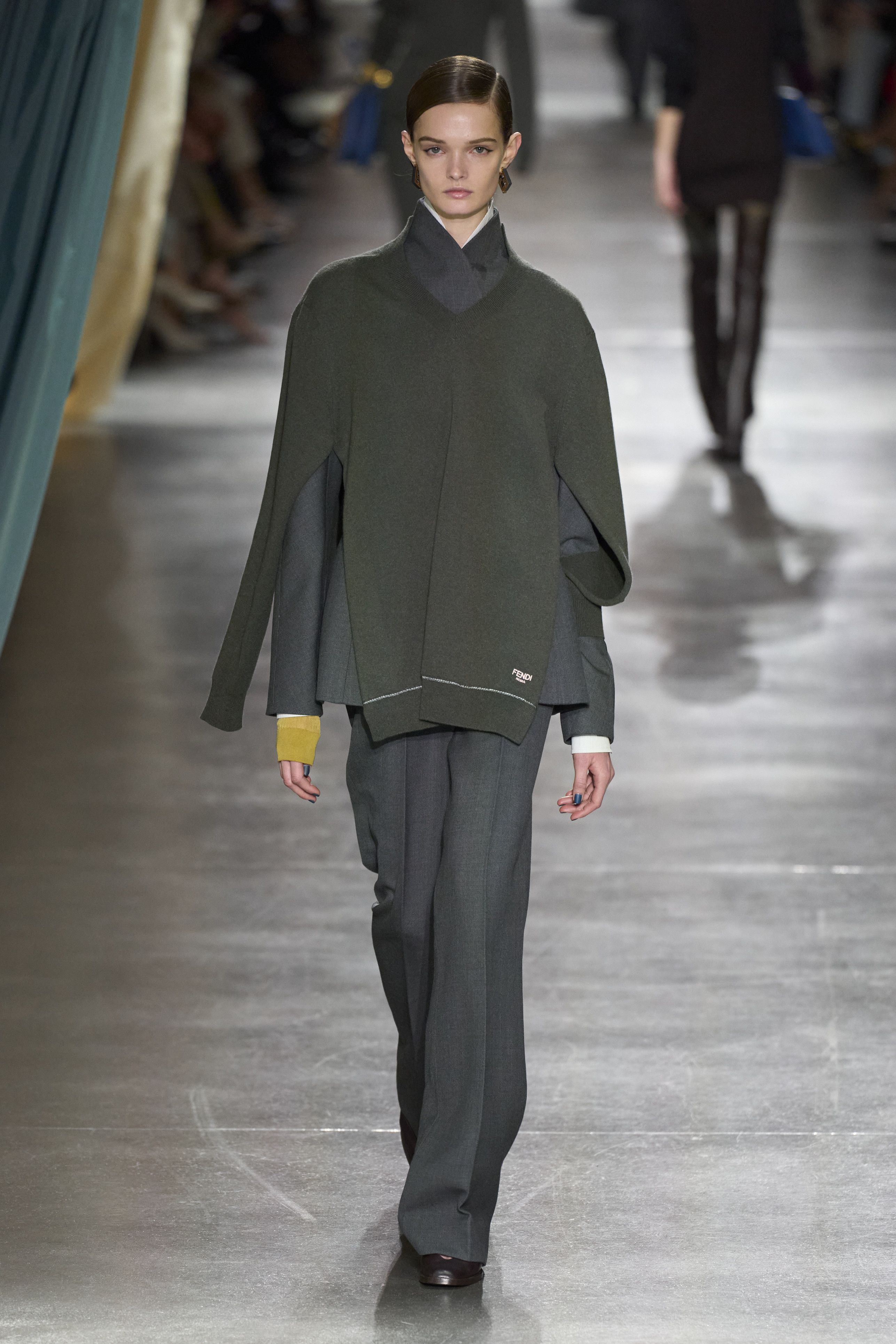 フェンディ(FENDI)2024-25秋冬コレクション | ファッション フェンディ(FENDI)2024-25秋冬コレクション | ファッション