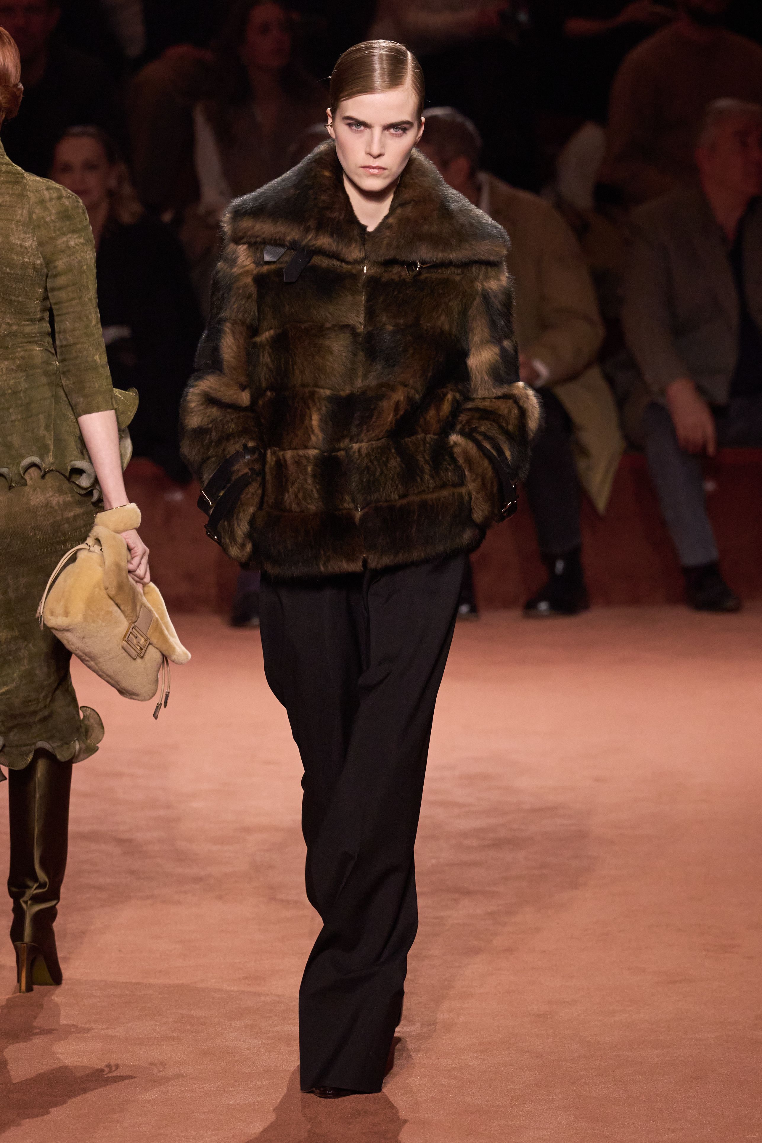 フェンディ（FENDI）2025-26秋冬コレクション | ファッション