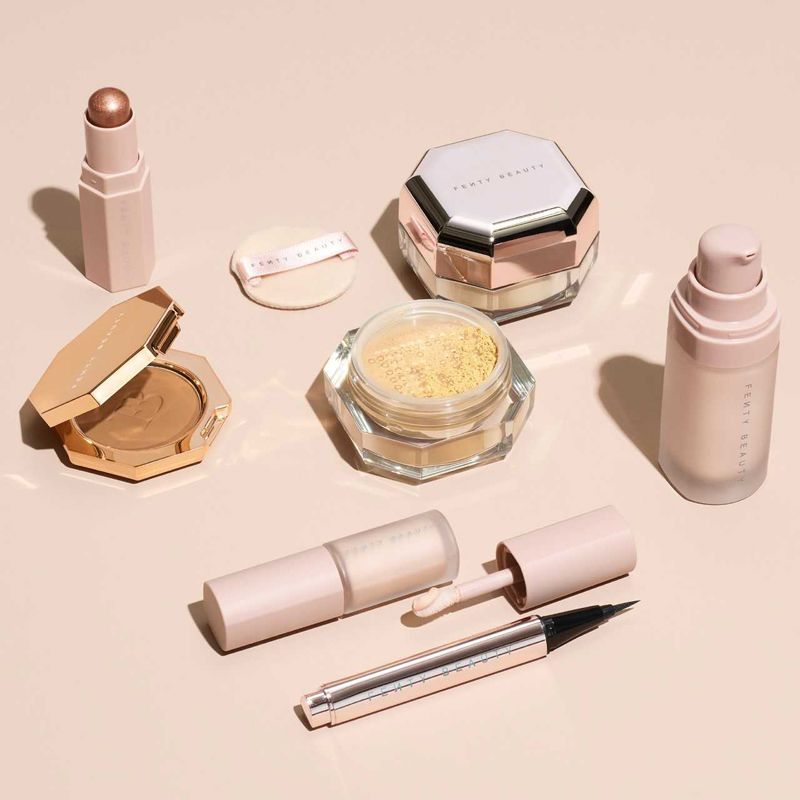 Product, Beauty, Skin, Beige, Cosmetics, Eye shadow, Material property, Lipstick, Liquid, 