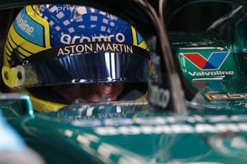 Fernando Alonso desata la fiebre en Aston Martin: agotados todos sus  productos oficiales