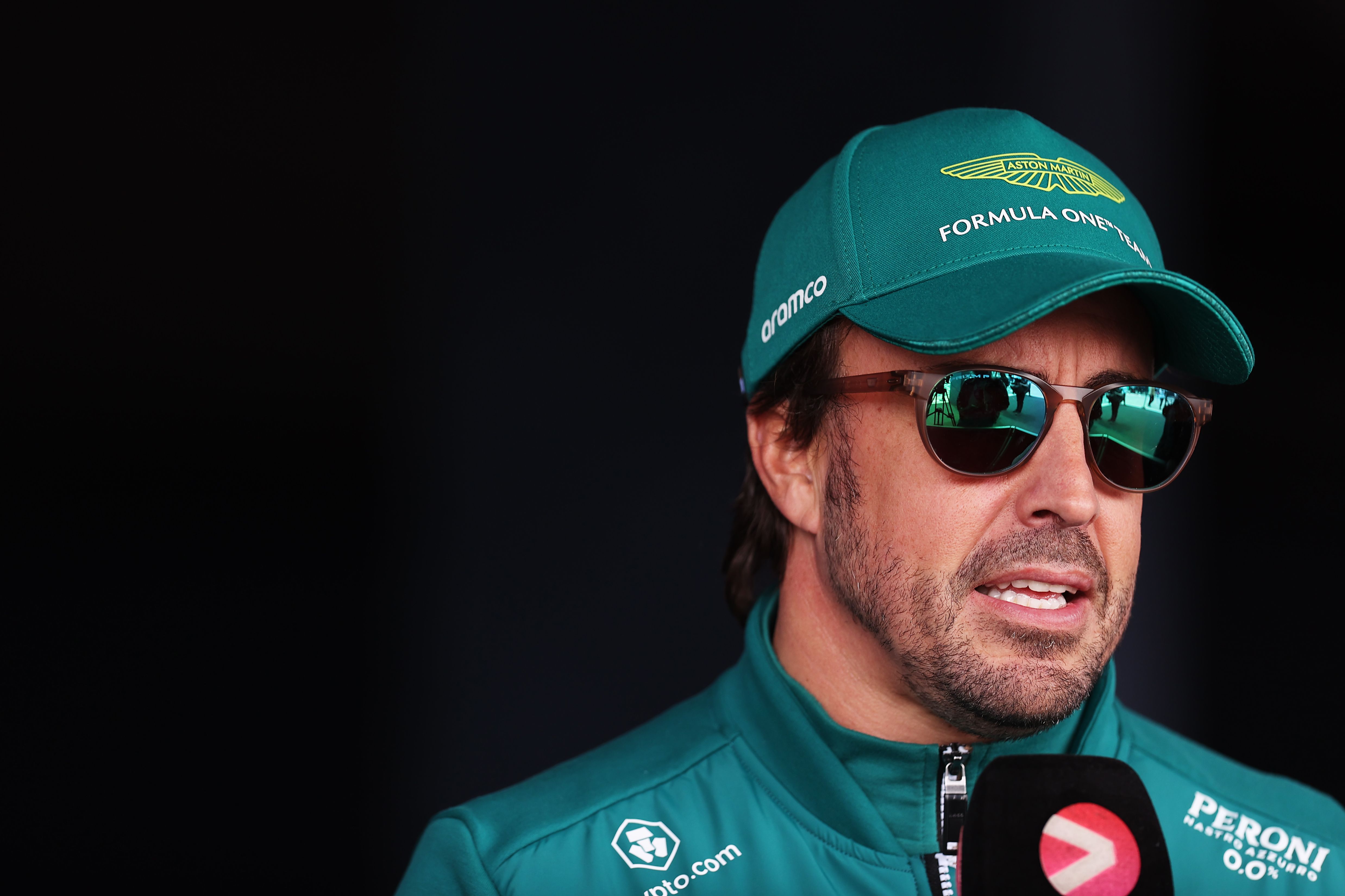 Fernando Alonso pide a Aston Martin entender su bajo ritmo
