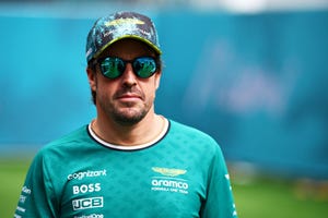 fernando alonso con aston martin f1