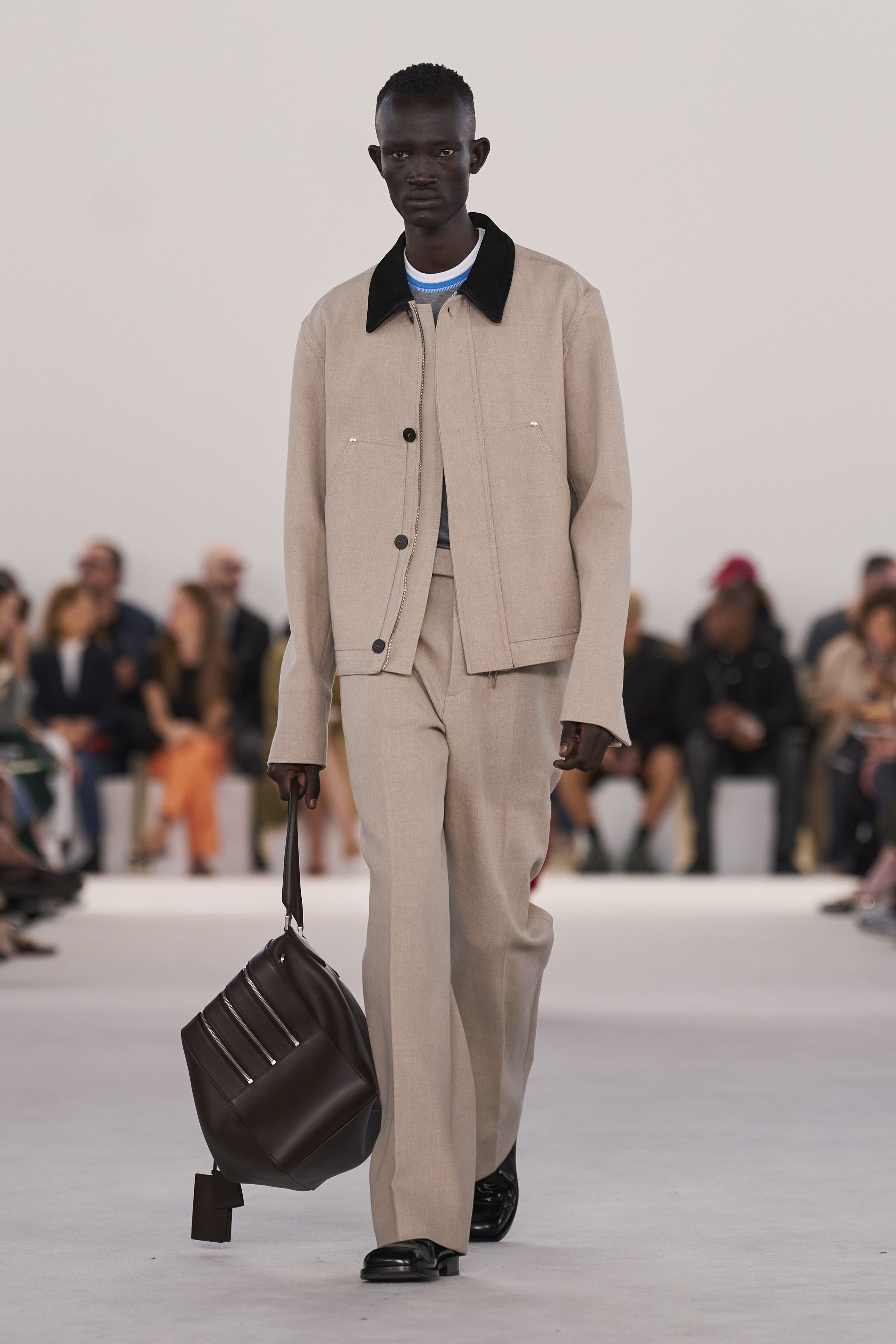 未使用級♡2024SS Ferragamo モノグラム シルク ブラウス 38 シルク ブラウス - ウィメンズ | Ferragamo