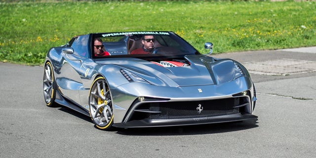 ferrari f12 trs