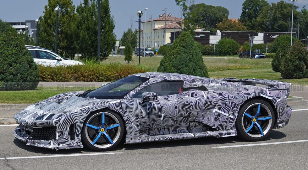 LaFerrari Replacement Spy Shots Reveal Aggressive Aero Package