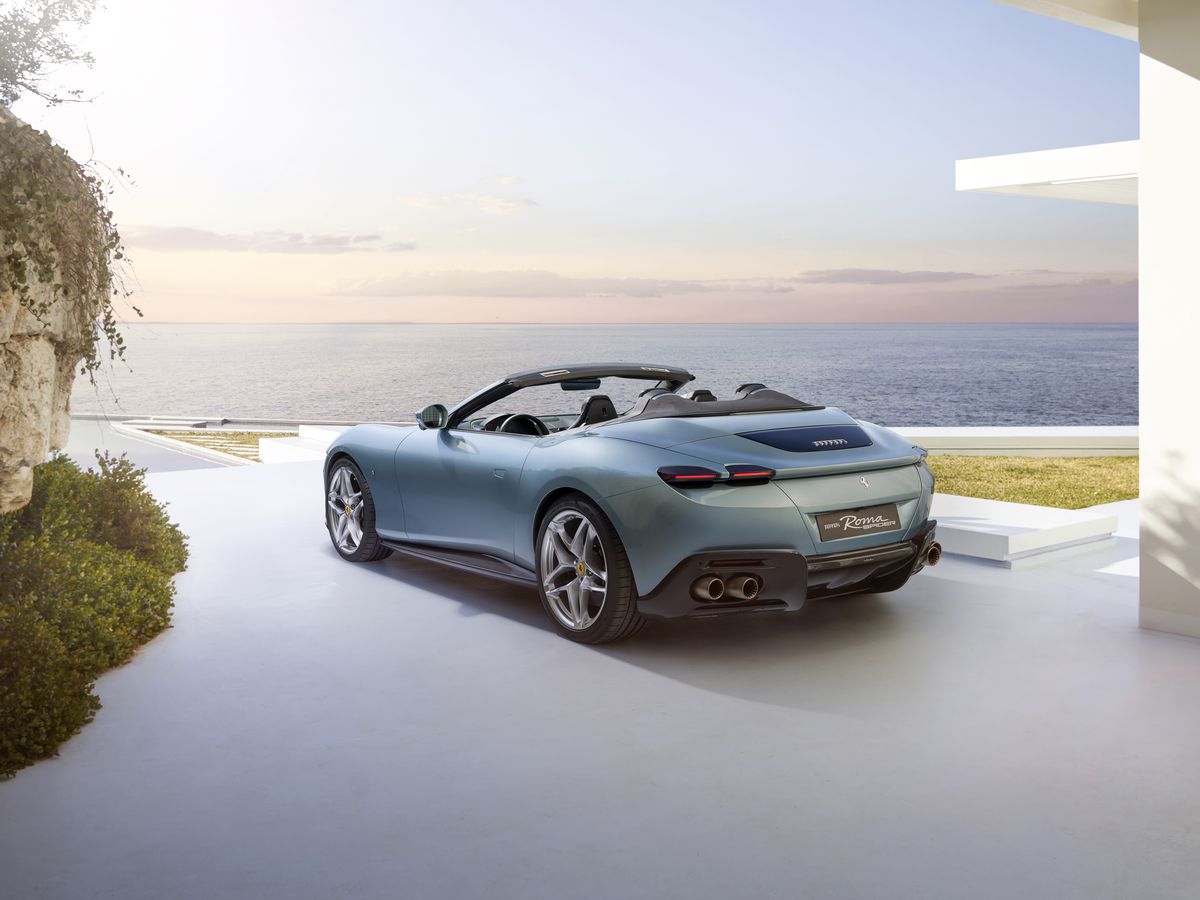Ferrari Brings Back Soft Top on the 2024 Roma Spider