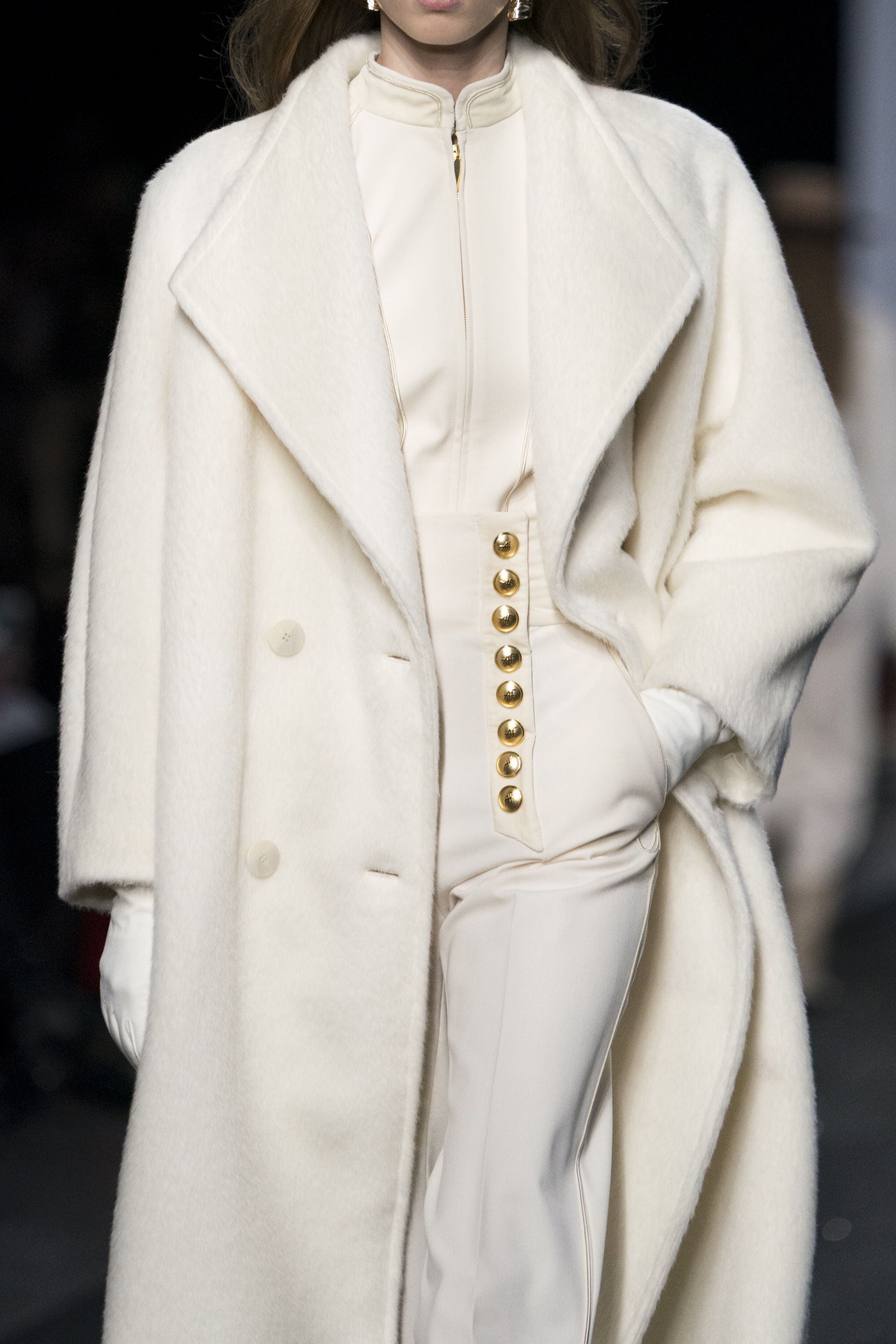 Coat 2025 trends aw19