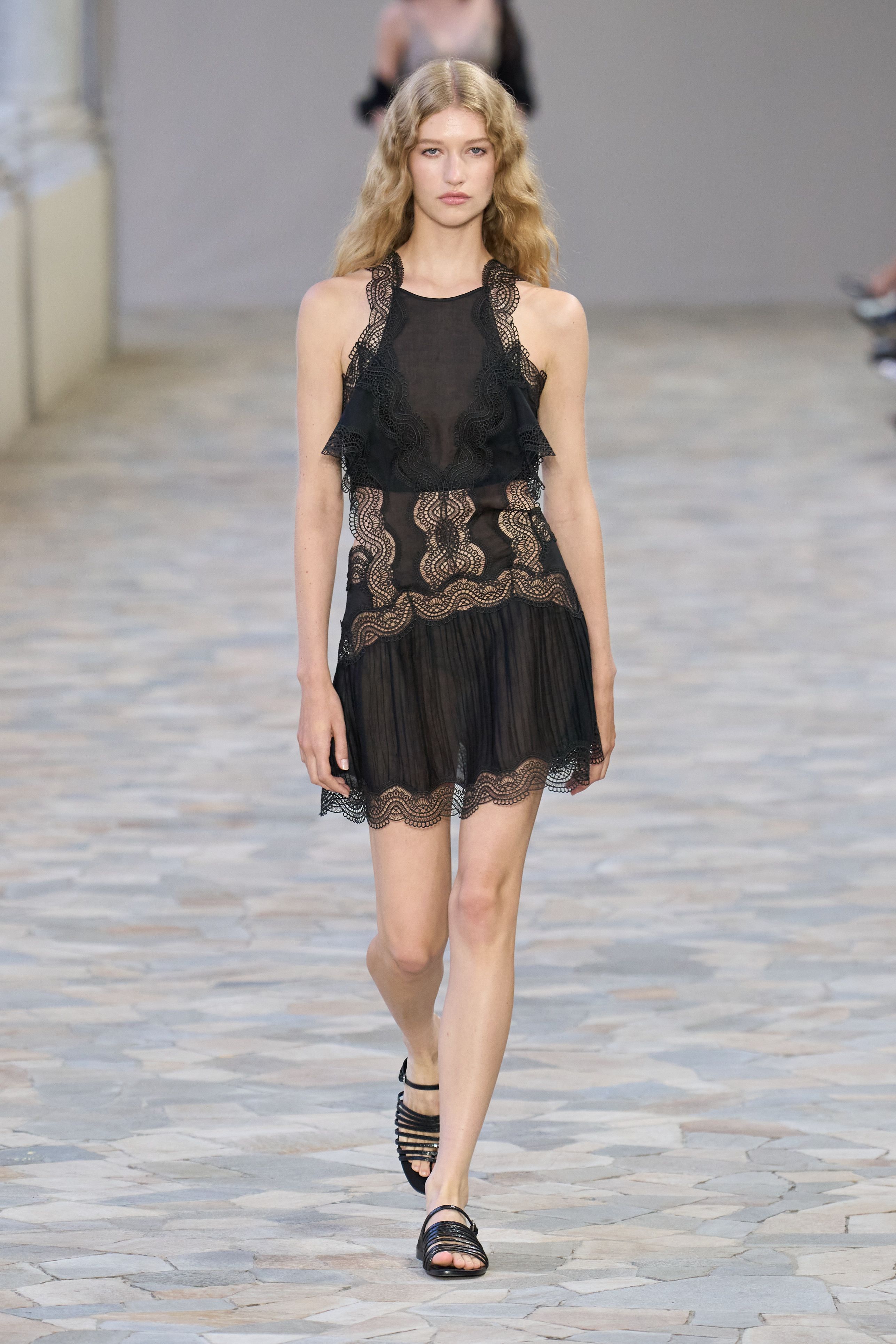 アルベルタ フェレッティ（ALBERTA FERRETTI）」2025春夏