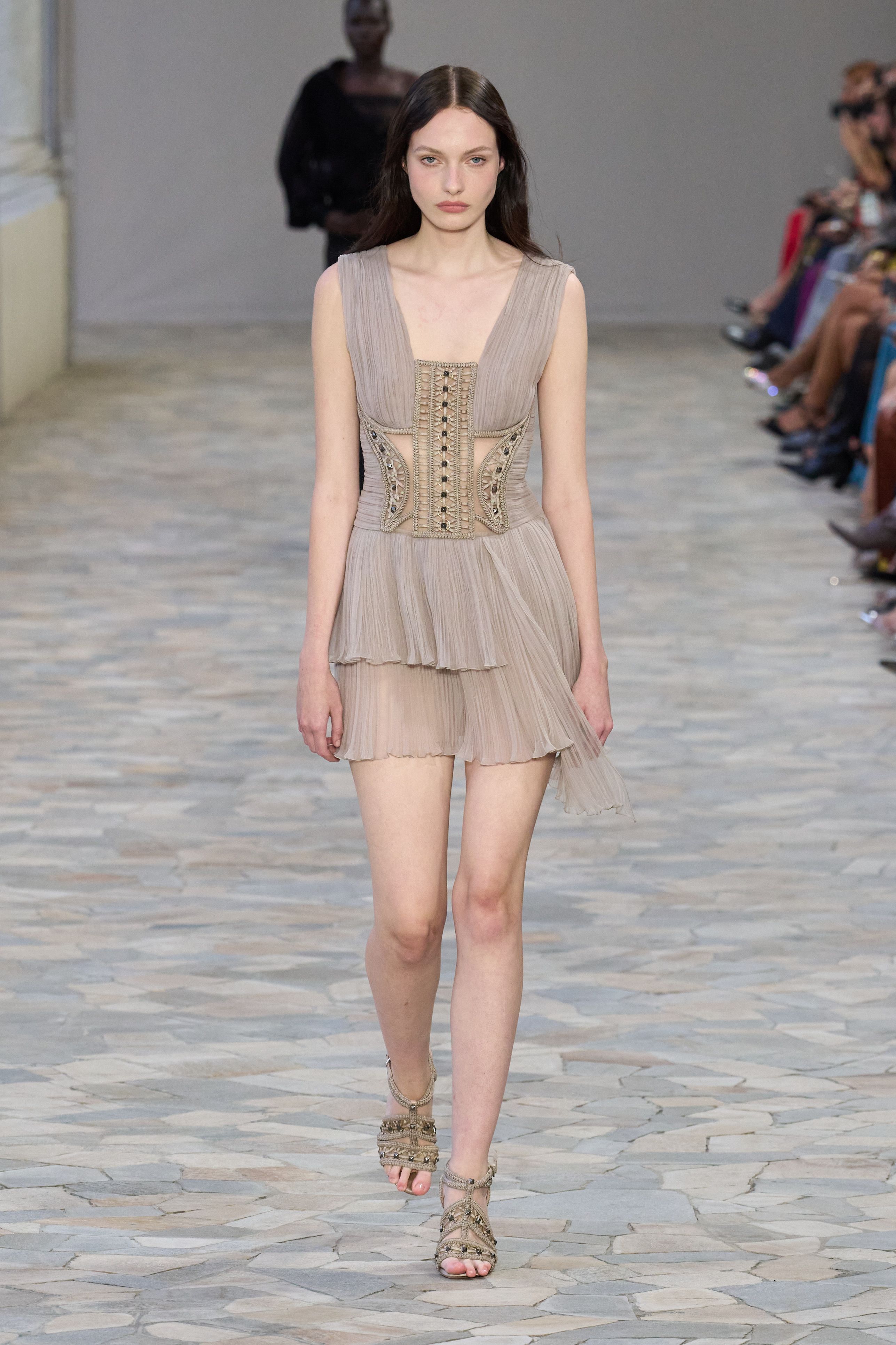 アルベルタ フェレッティ（ALBERTA FERRETTI）」2025春夏