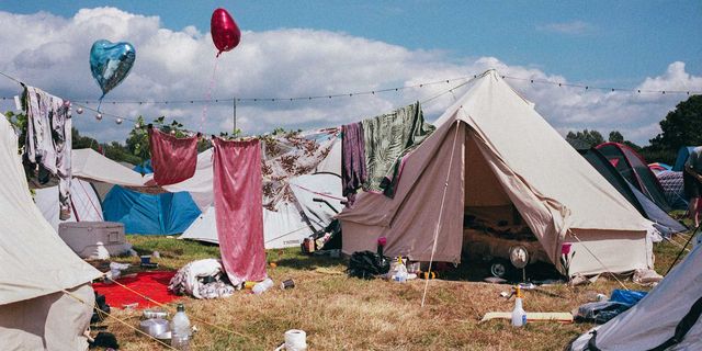 Deze campingstips maken kamperen op een festival een stuk comfortabeler.