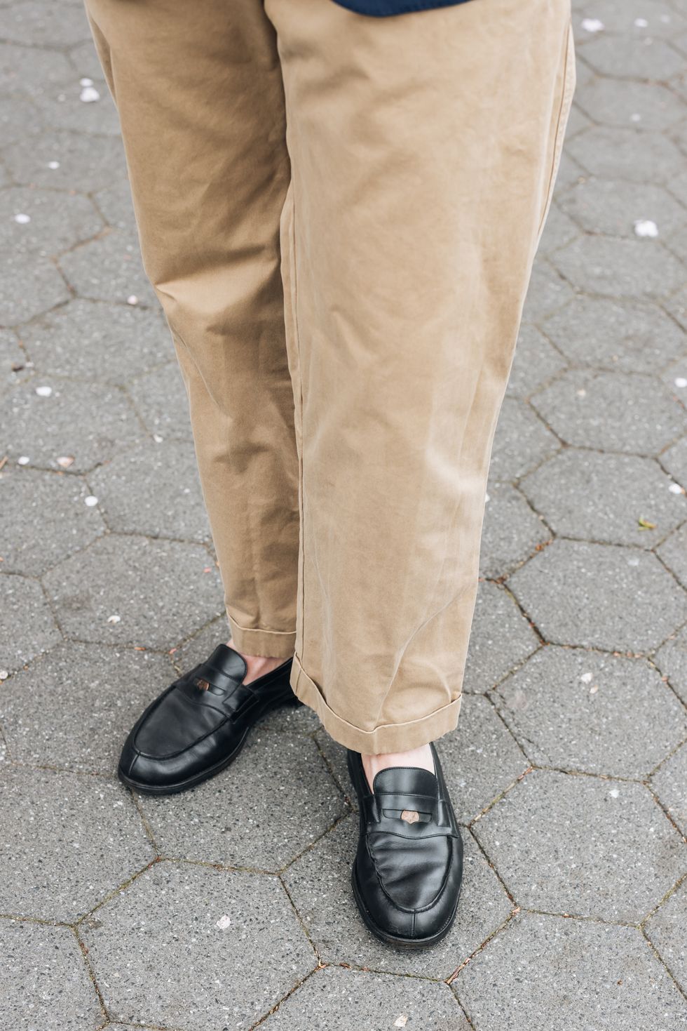 Chris Black on Duffel Bags and Men's Black Dress Shoes 2019