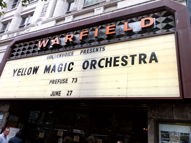 2011年6月、単独コンサートが行﻿われたサンフランシスコの劇場。