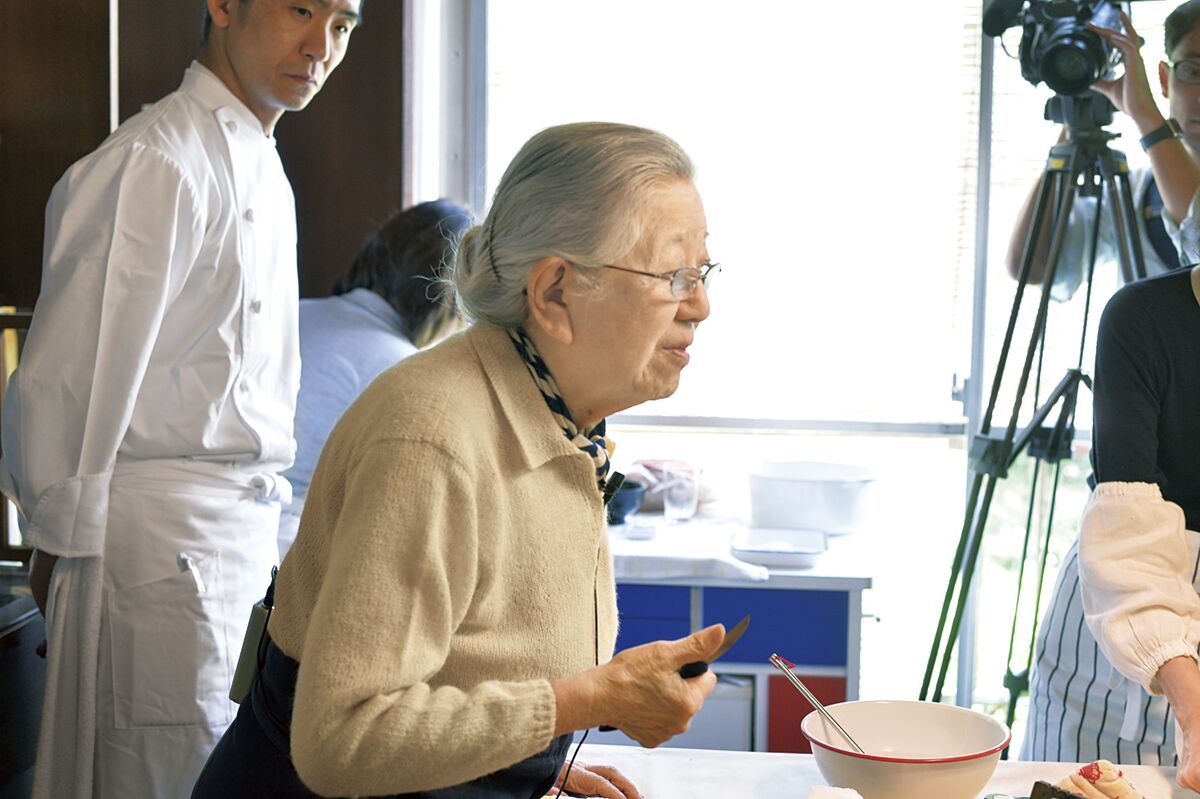 いのちのスープ教室で知られる辰巳芳子さん 96年の歩み