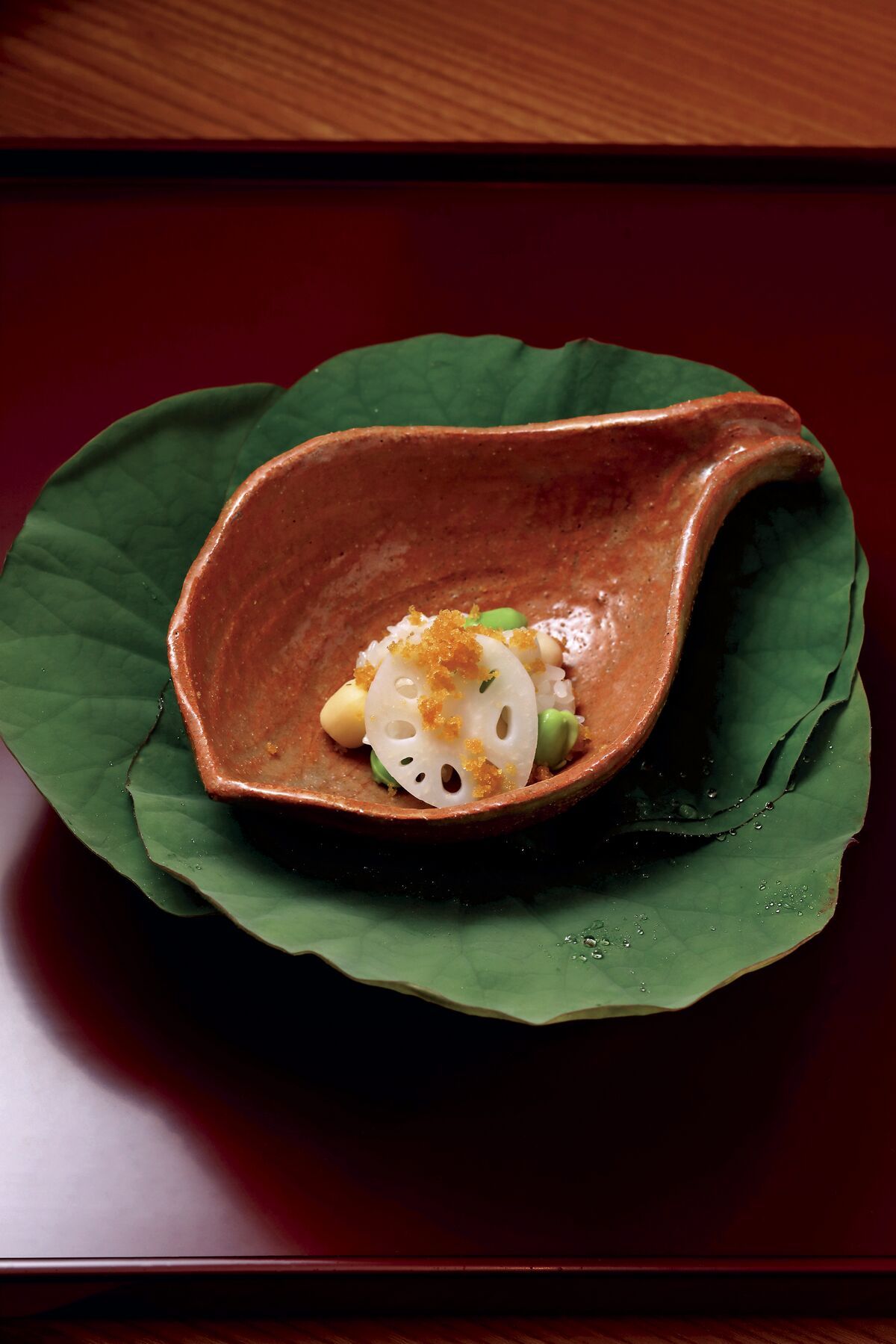 骨董で味わう。器上手の食処5選