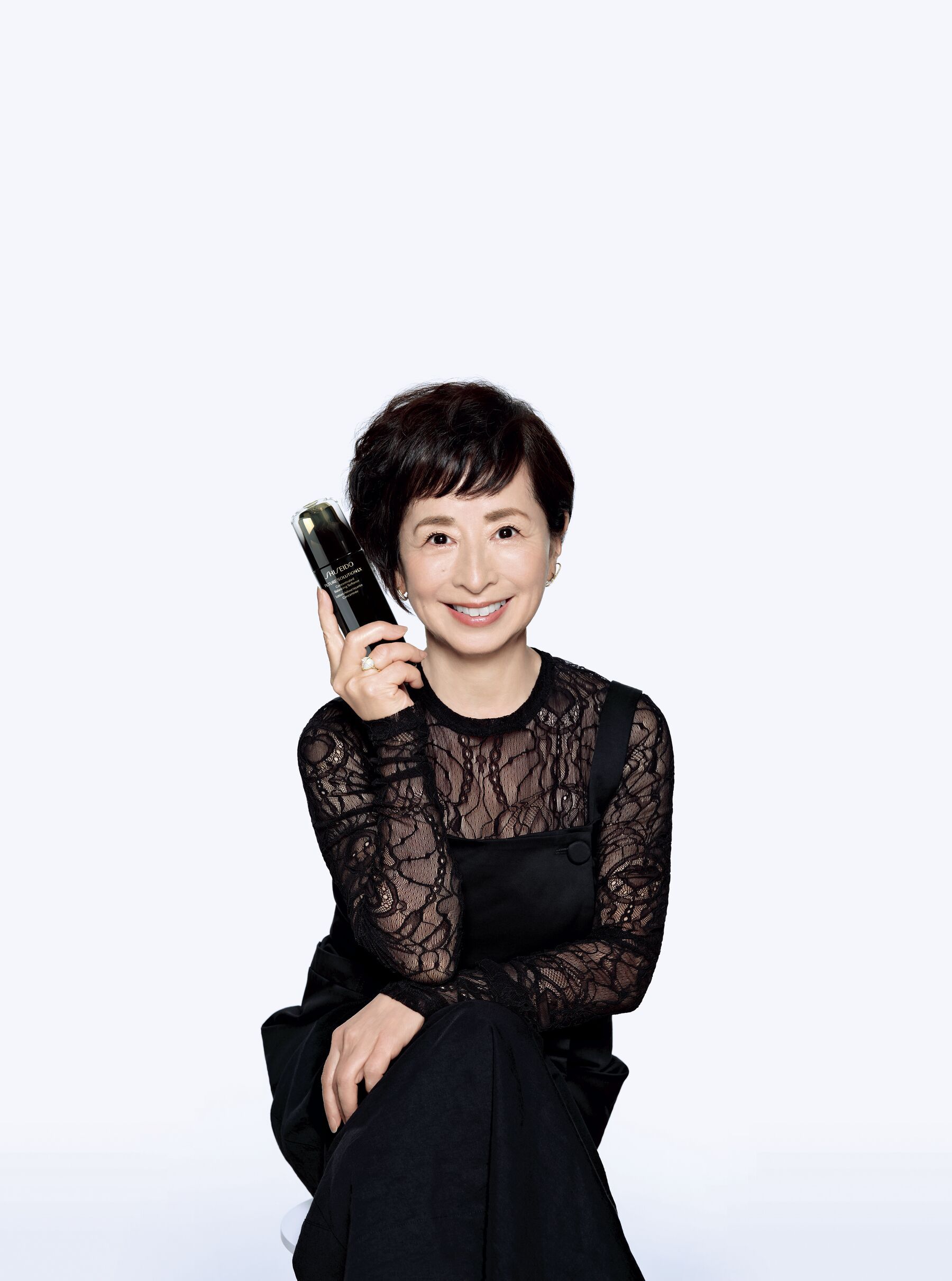 SHISEIDO｜和の美の力。阿川佐和子さん﻿「フューチャーソリューション LX」と出合う