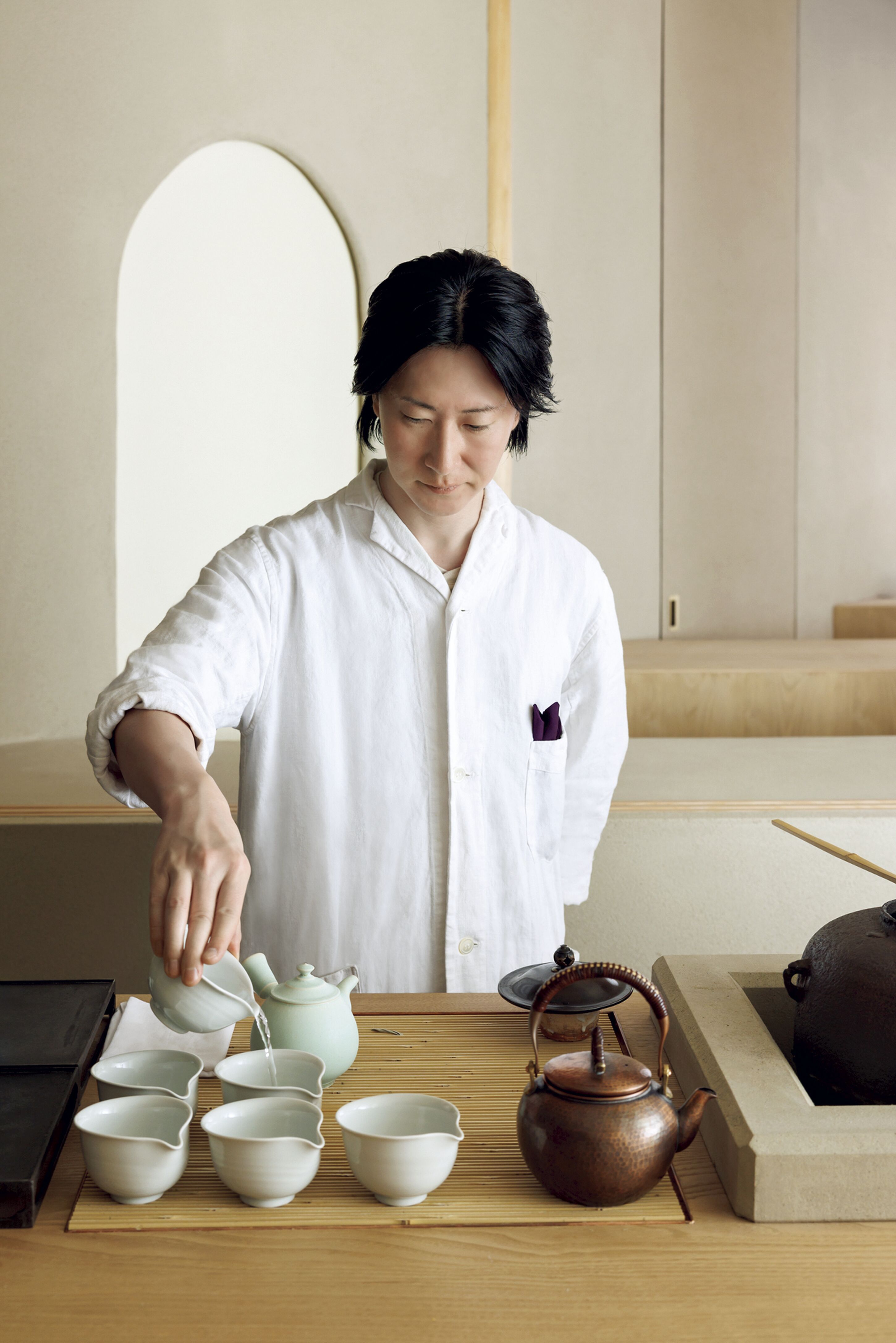 独自の作法でおもてなし！お茶とコーヒー「スペシャリスト」のお