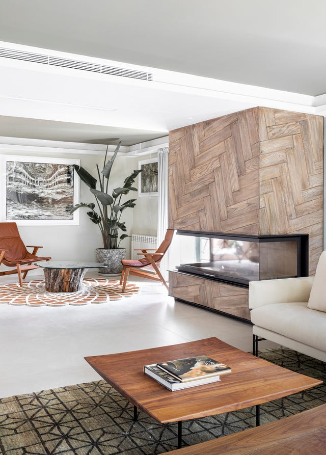 el proyecto gaitanes de fh arquitectura fusiona varios estilos este salon diseno