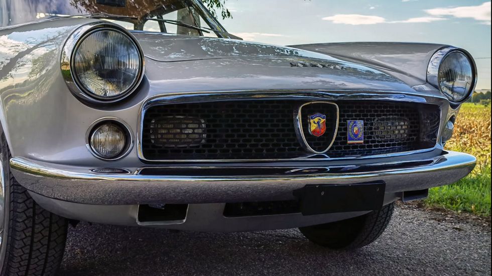 abarth 2200 coupé by allemano