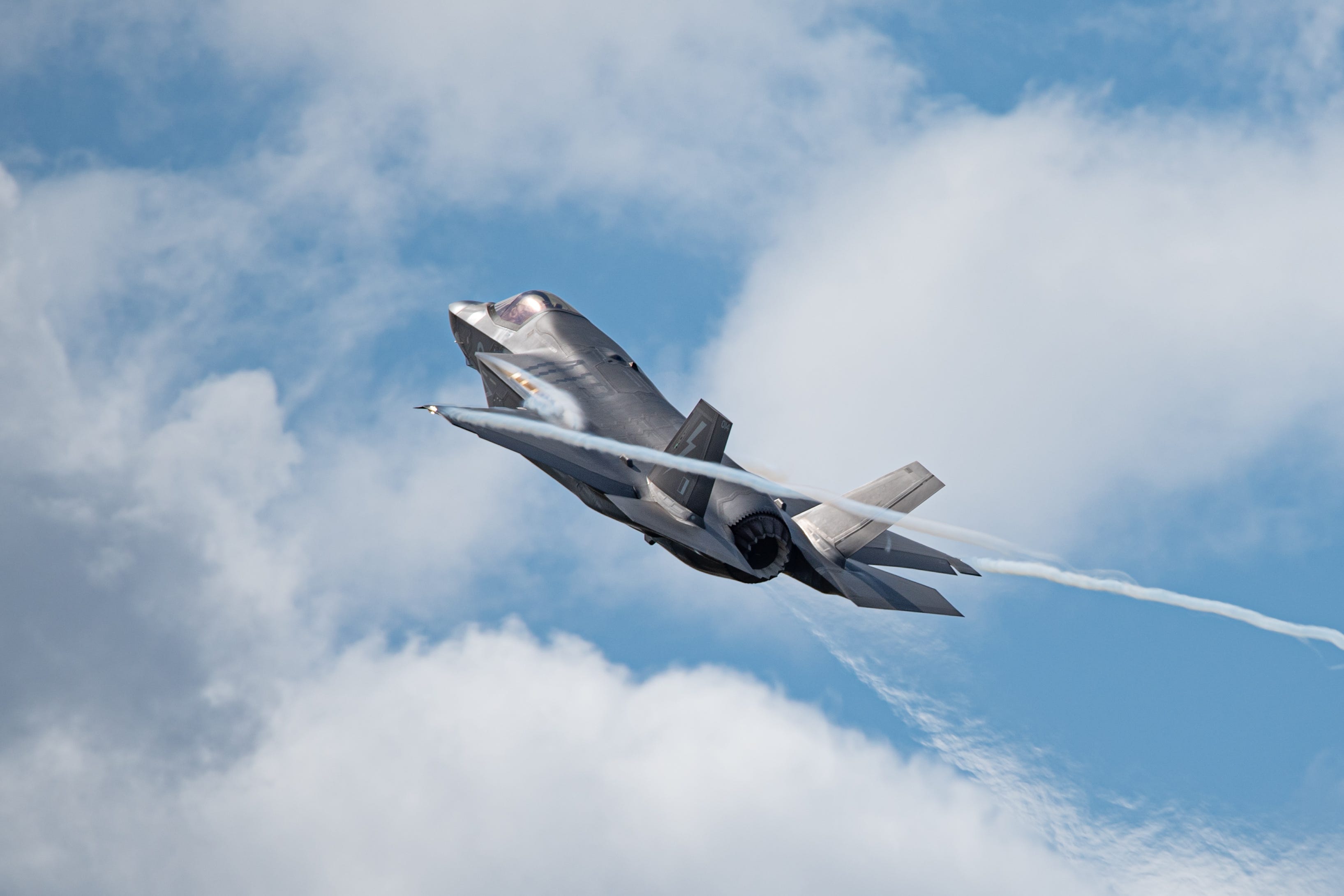fighter-jet-aircraft-in-flight-at-the-airshow-royalty-free-image-1729891064.jpg