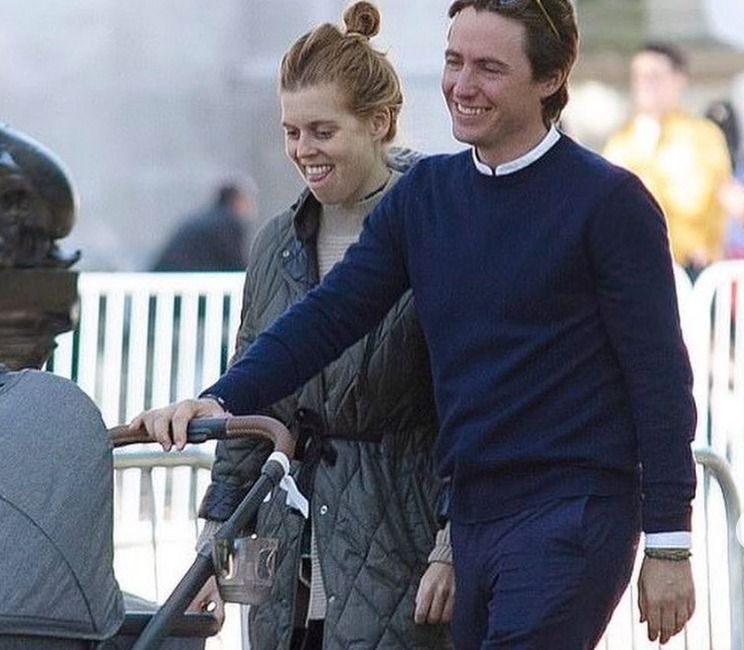 La prima foto della figlia di Beatrice di York e Edoardo Mapelli Mozzi