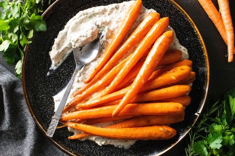 roasted carrots with herbed yogurt