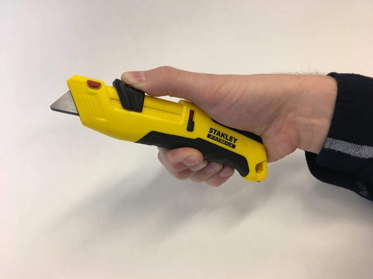 Stanley Fatmax Auto Retract Tri Slide Plastic Utility Knife Reviewed