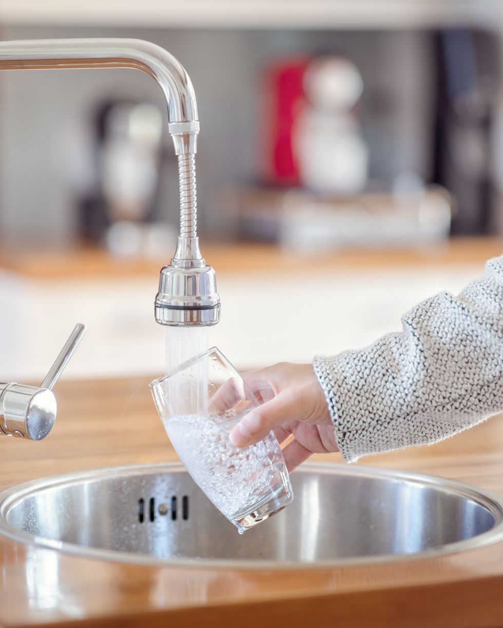 ways to keep warm stay hydrated