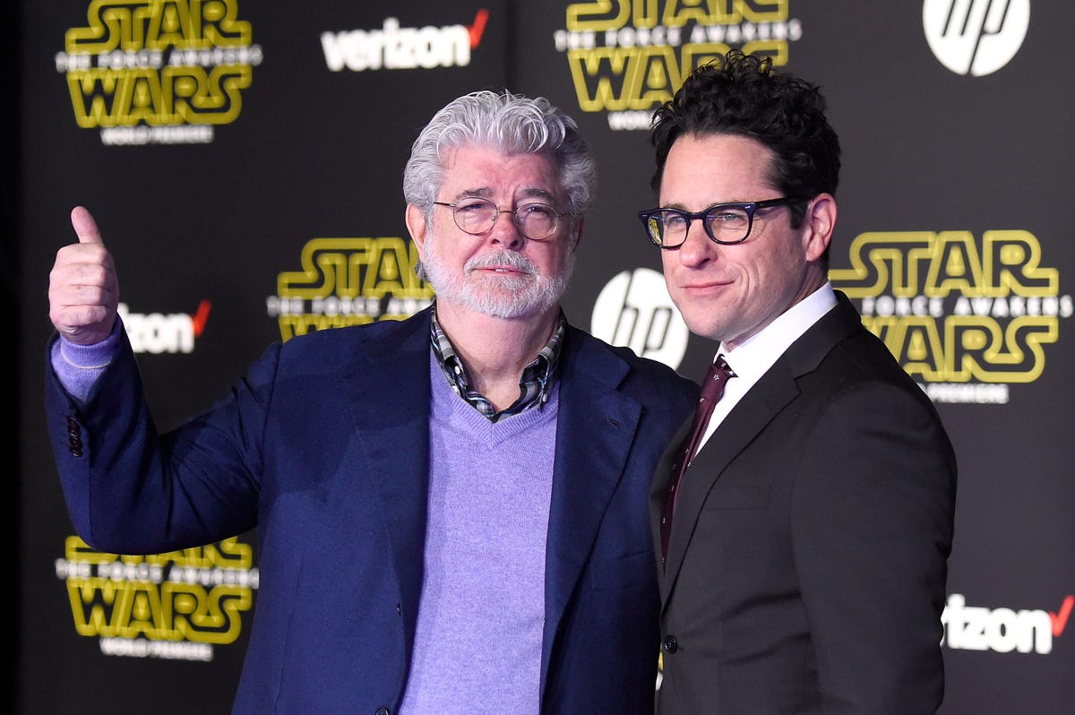 Star Wars Jj Abrams Responds To Criticism Of The Force Awakens 