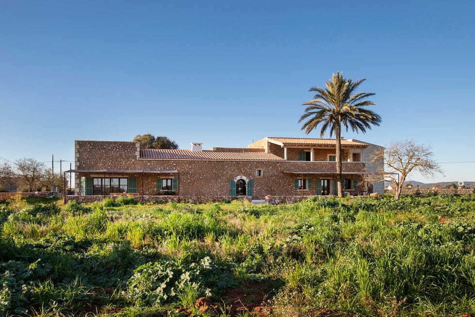 Vista exterior de la fachada de la casa