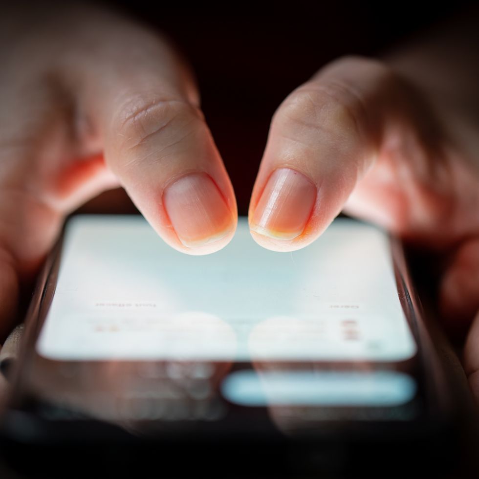april fools pranks for boyfriend phantom texts