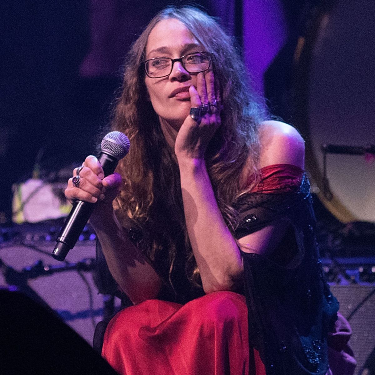 Fiona Apple's New Album Fetch the Bolt Cutters Roars With the Mess of Life