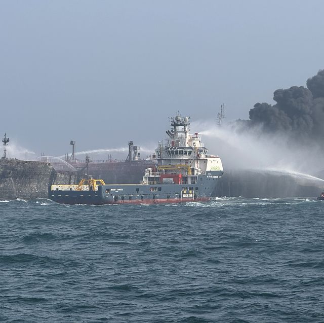 bluswerkzaamheden na botsing mv stena immaculate en mv solong op de noordzee