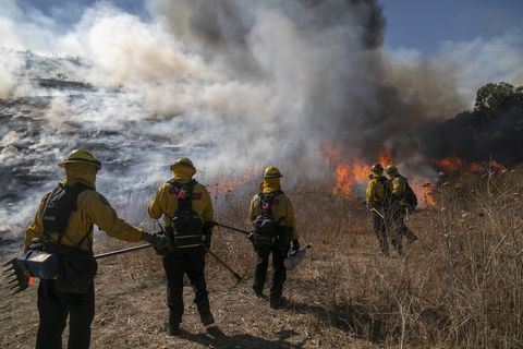 silverado fire in orange country, california forces evacuations