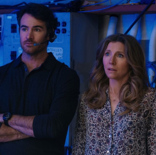 firefly lane l to r ben lawson as ryan and sarah chalke as kate in episode 109 of  firefly lane cr courtesy of netflix © 2020